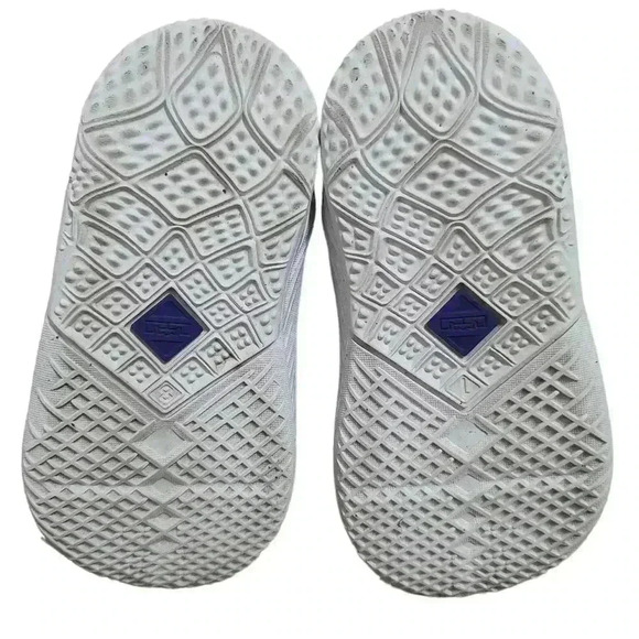 Nike Baby Crib LeBron 18 Black Purple Lakers Slip On Running Shoes - Picture 5 of 5